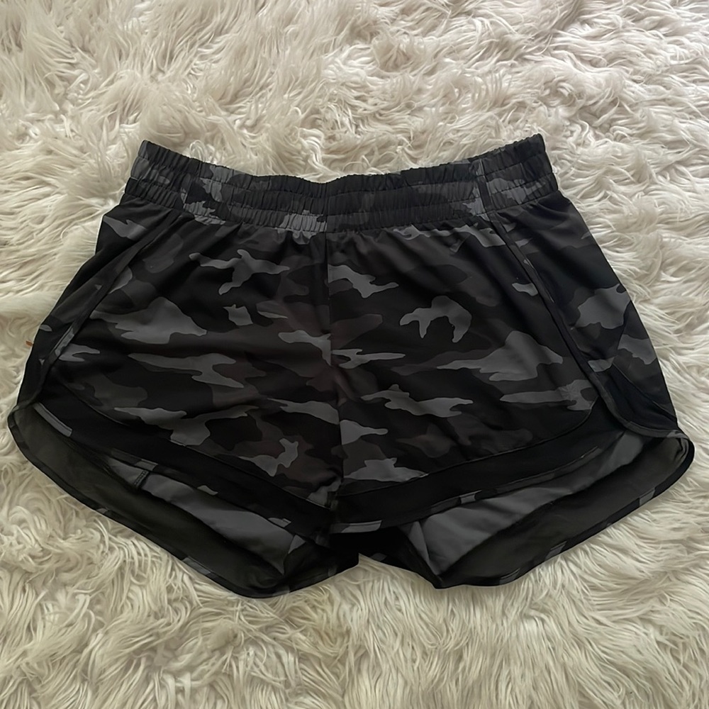 Athleta Printed Mesh Racer Run Shorts